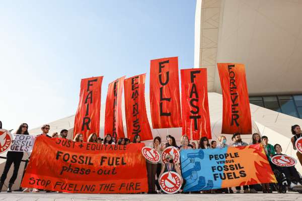 Aktivisten fordern bei COP die Abkehr von fossilen Brennstoffen