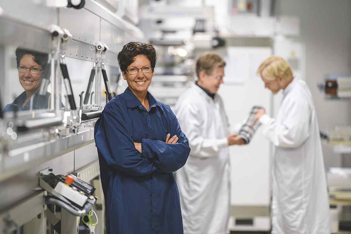 Anne Björklou CEO Cleantech-Startup Epishine im Labor