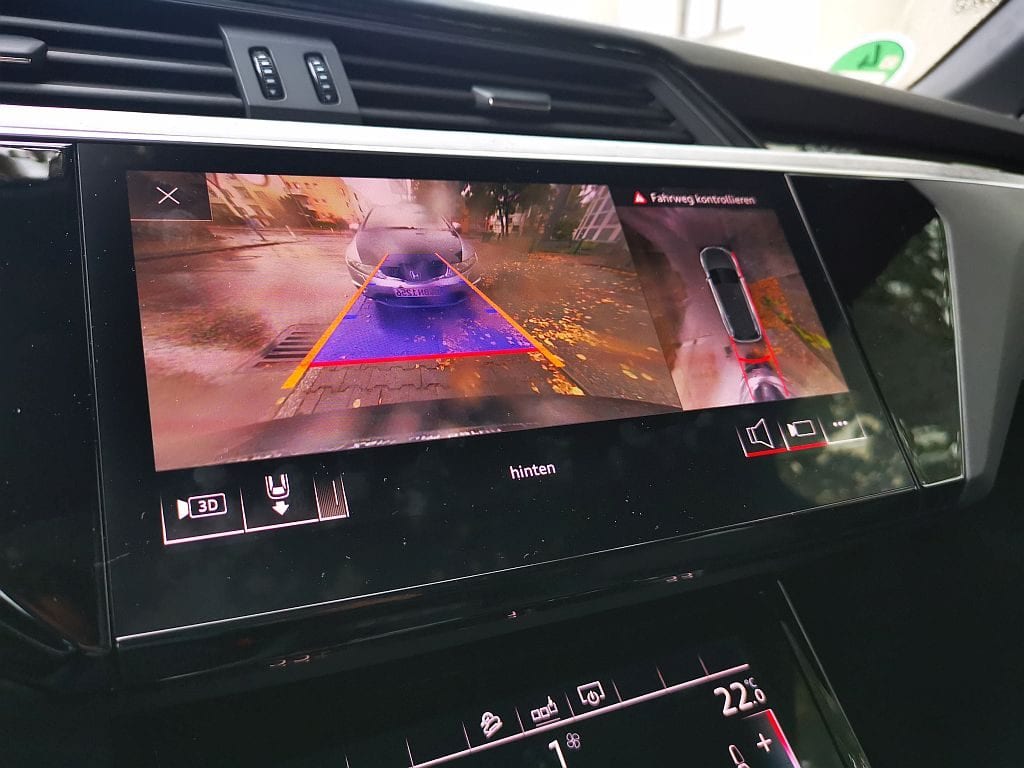 Audi e-tron Test  4