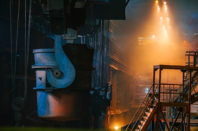 Blastr Green Steel: Vier Milliarden Euro für grünes Stahlwerk in Finnland 8 Blastr Green Steel Symbolbild Dekarbonisierung Stahlherstellung