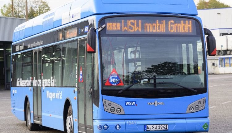 Wuppertal: Der erste von zehn Brennstoffzellen-Bussen ist geliefert worden