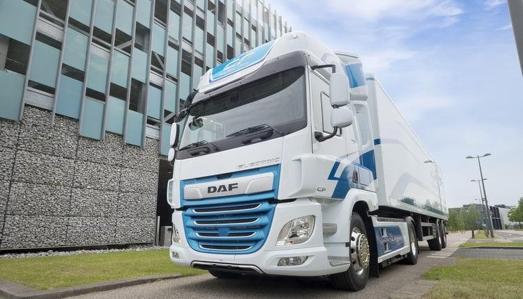 Elektro-LKW: Der Truck DAF CF Electric aus den Niederlanden schafft 100 Kilometer elektrische Reichweite