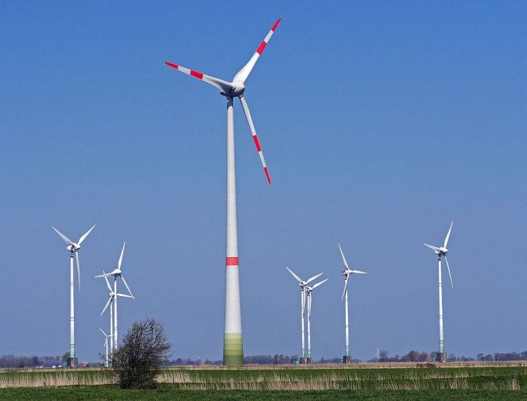 Direktverträge: Neuer Impuls für Energiewende 17 Direktverträge Windparks Vattenfall Daimler Statkraft