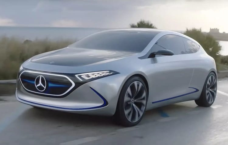 Weiteres Elektroauto von Daimler - als Konzeptstudie. der EQA wird hier erstmals in Fahraufnahmen gezeigt