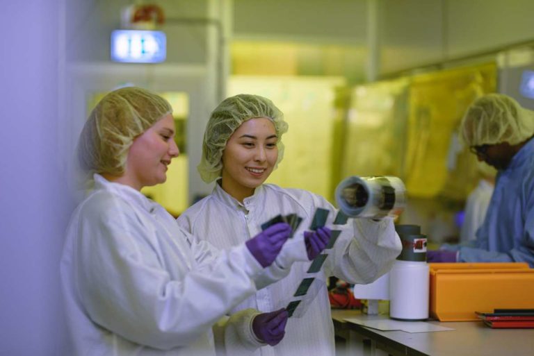Epishine Produktion Linköping organische Solarzelle