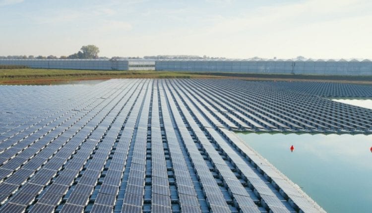 Floating photovoltaic Schwimmendes Solarkraftwerk