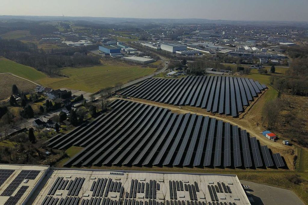 Der Gira Solarpark von oben!