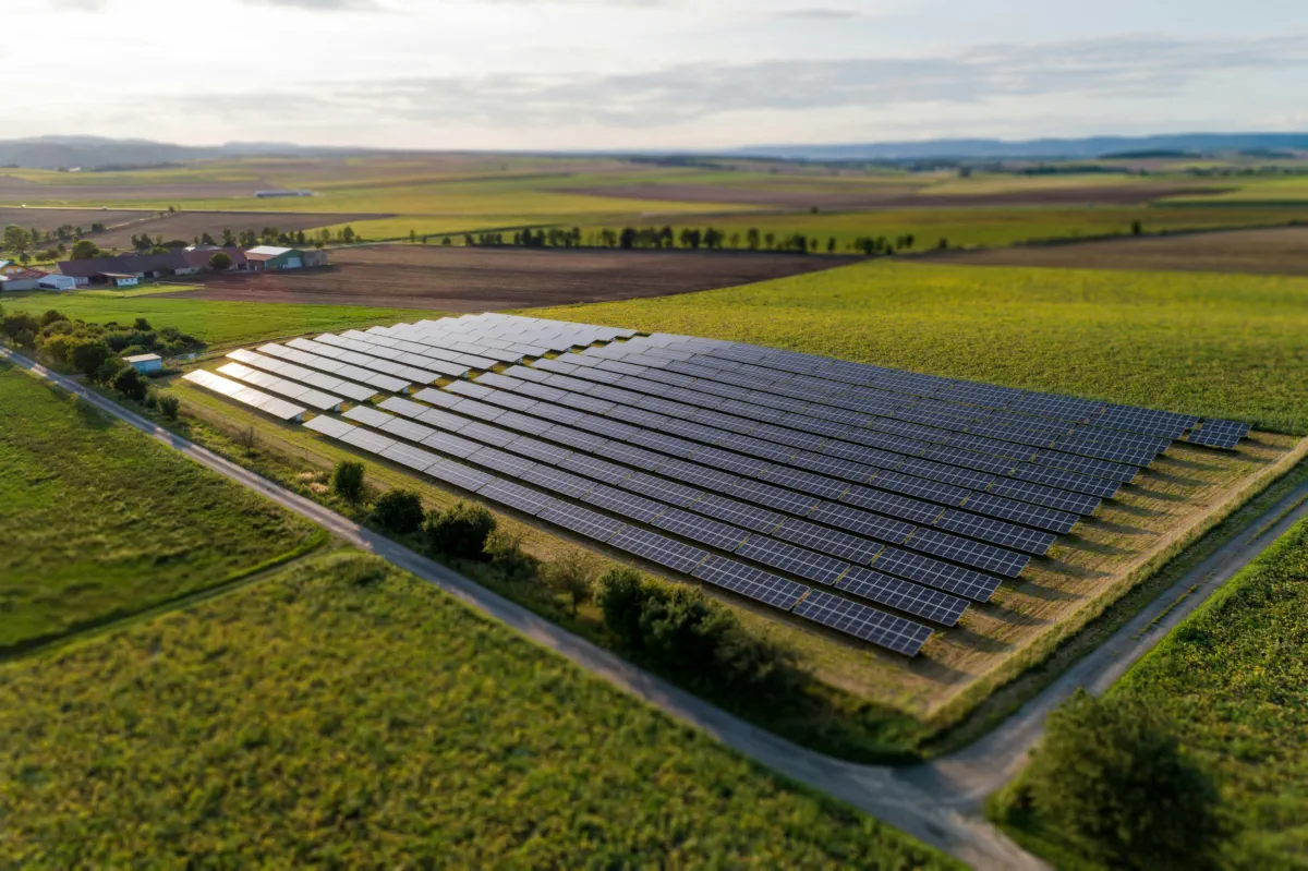 Global Energy Review 2026 Solarpark Unsplash
