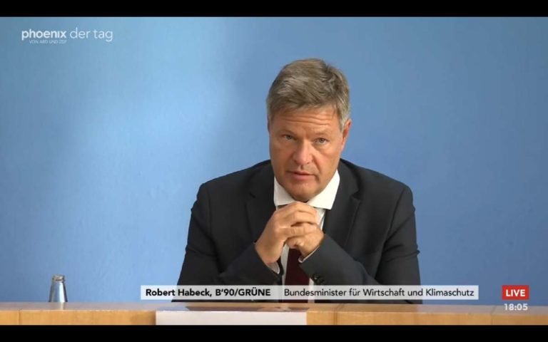 Energiekrise: Habeck hält nach Netzstresstest am Atomausstieg fest 18 Habeck Stresstest Atomkraftwerke