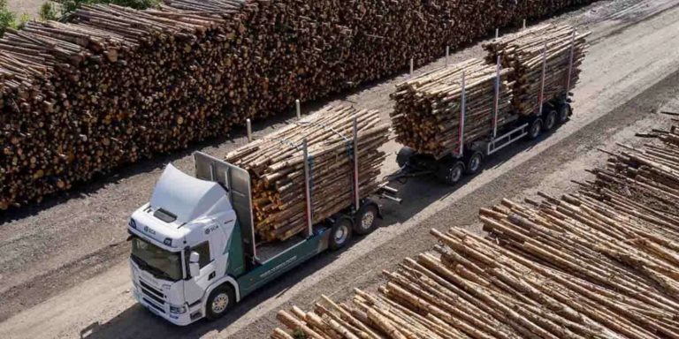 Holztransporter vollelektrisch SCA Scania