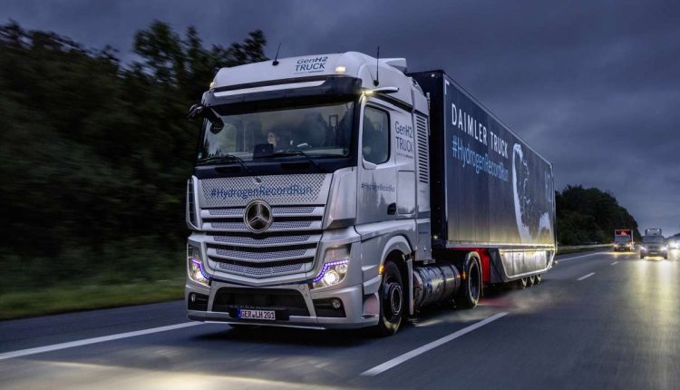 HydrogenRecordRun Mercedes-Benz GenH2 Truck