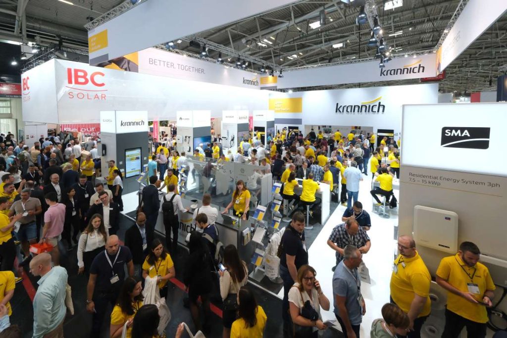 Intersolar 2023 Messe brummt