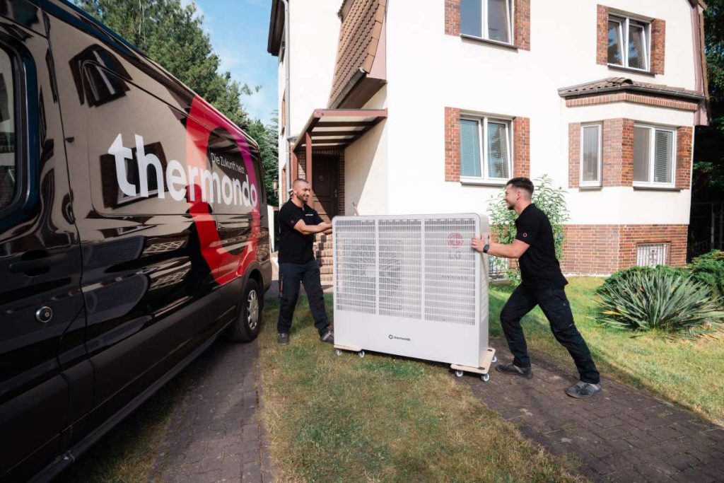 Keine Gasheizung mehr: Installateure mit Wärmepumpe von Thermondo