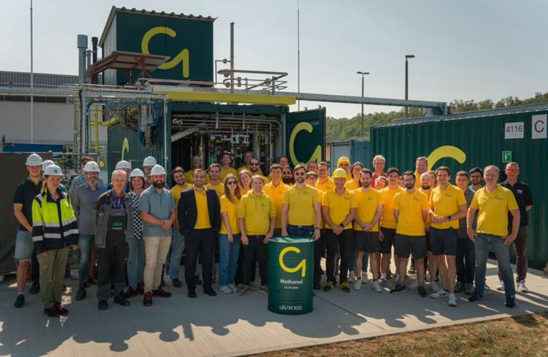 Erstes Fass voll grünem Methanol - Homogene Katalyse - Team C1