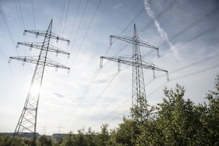 Mischpreisverfahren: Ineffizienzen und Spekulationen belasten Stromnetz 16 Stromnetz Engpässe Amprion