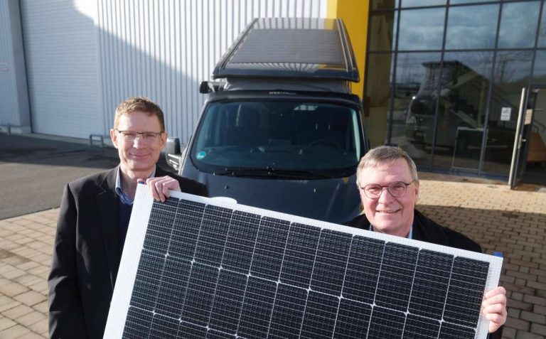 OPES Solar Mobility automobile Solartechnik Zwenkau bei Leipzig