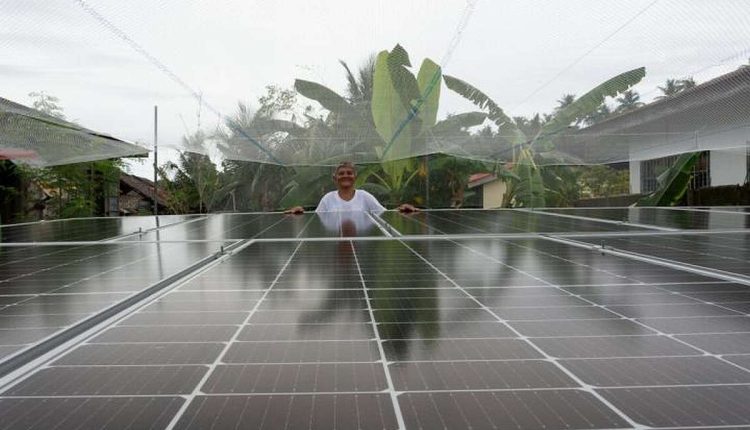 Solarmodule - finanziert durch die Übergewinnsteuer wäre Klimaschutz für Afrika