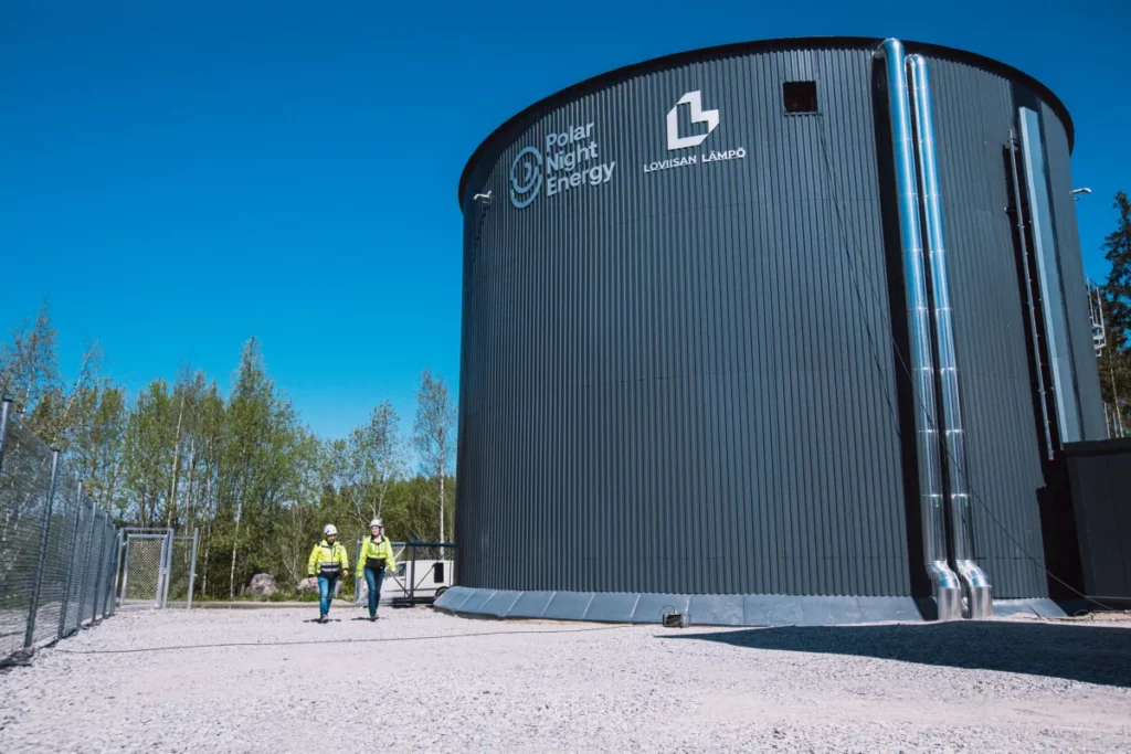 Fernwärme: 70 Prozent weniger Emissionen dank Sandbatterie Pornainen
