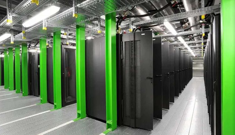 Green IT Cube Rechenzentrum Industriestrompreis