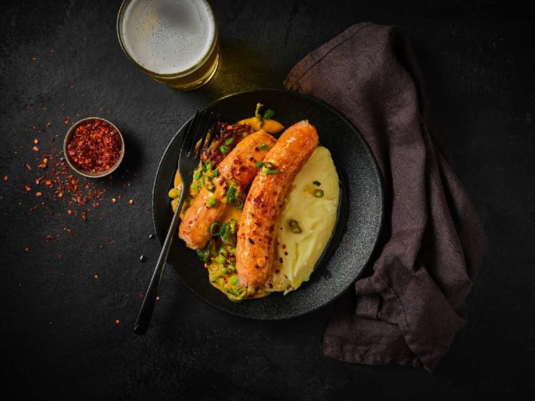 Redefine Meat bringt tierloses Fleisch aus dem 3D-Drucker in deutsche Restaurants 1 Redefine Meat Bratwurst