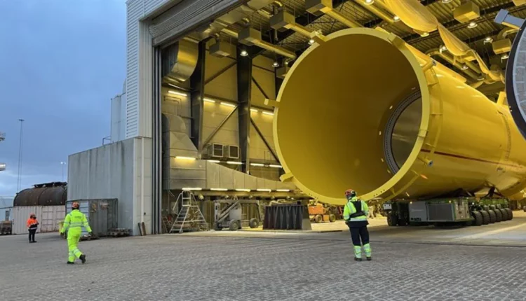 Bauteil für Nortdlicht I, den Offshore-Windpark von Vattenfall