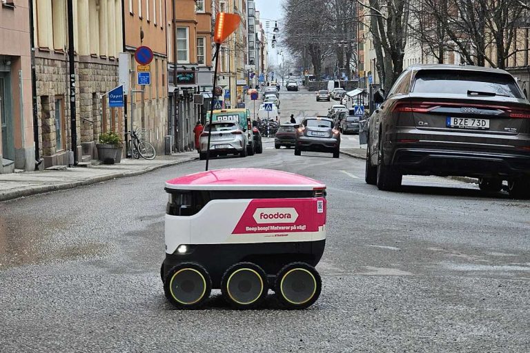 Roboter liefern Essen Starship Technologies Foodora Stockholm