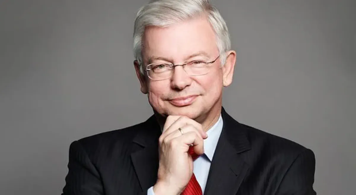Roland Koch, Frankfurt School