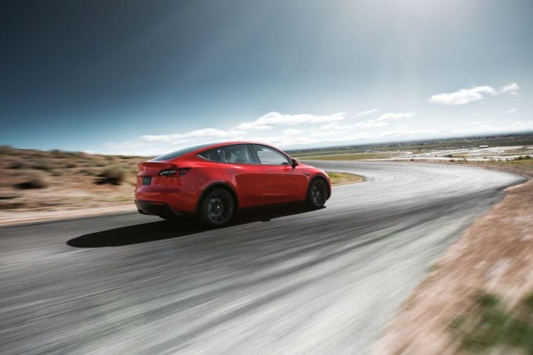 Model Y rot Elektroauto