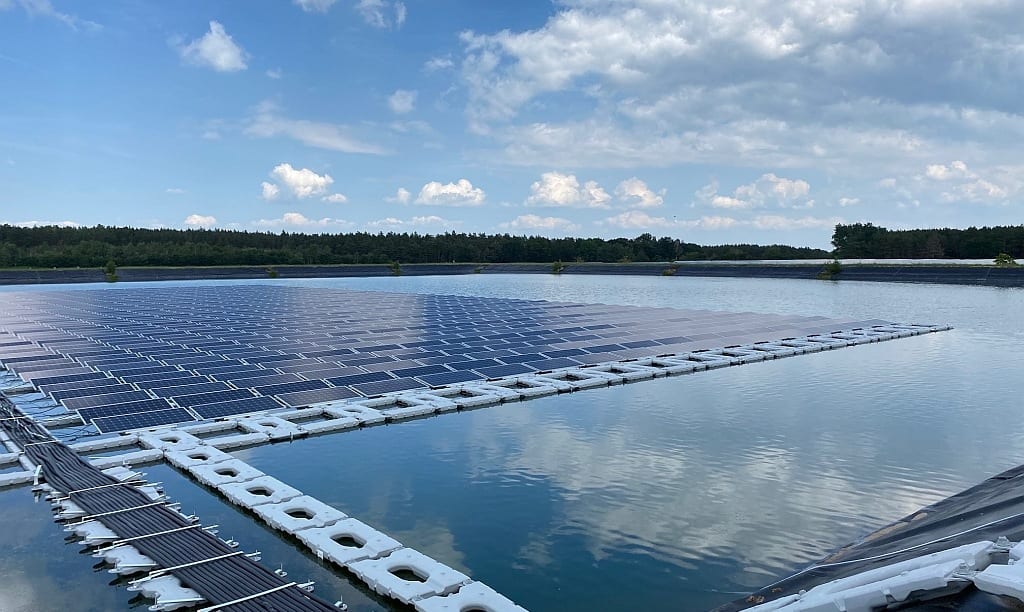 Next Kraftwerke integriert Schwimmendes Solarkraftwerk bei Salzwedel