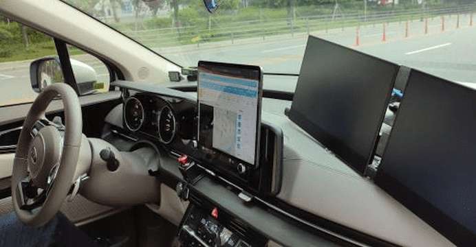 Blick ins Cockpit des Robo-Taxi-Service in Seoul