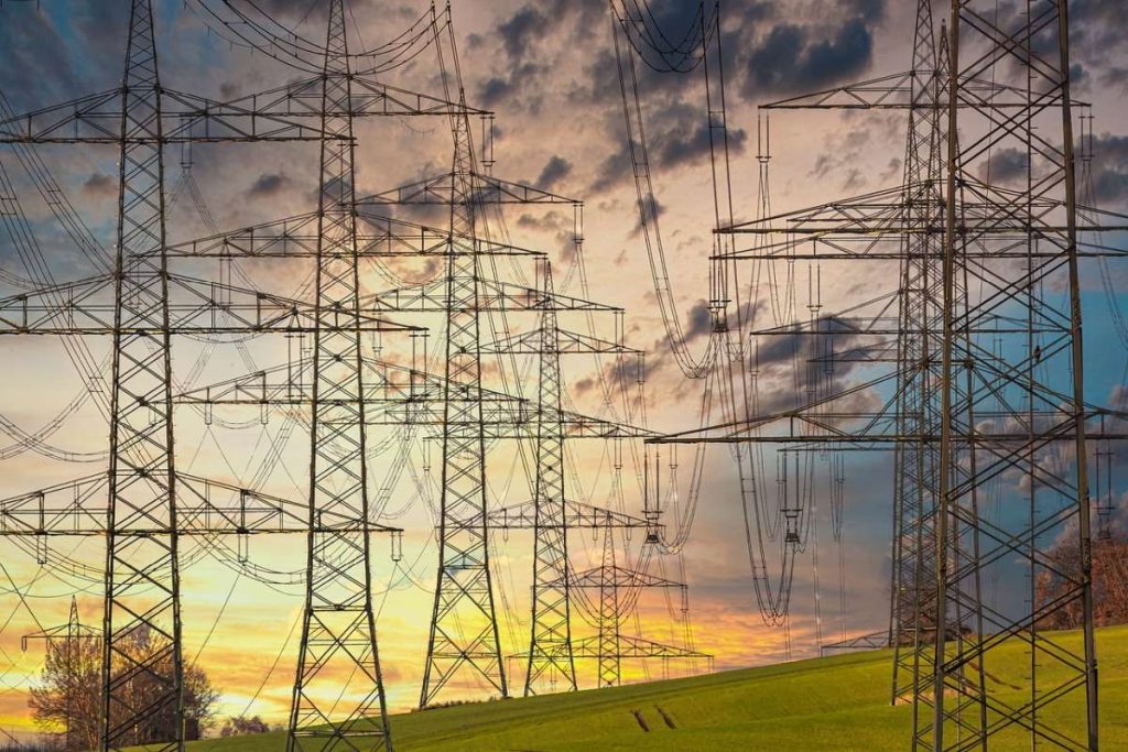 Stromnetzausbau Hochspannungsleitungen für die Energiewende