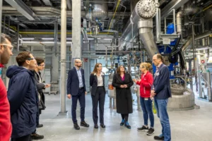 tesa setzt auf H2: Wie der Klebeband-Hersteller Hamburgs Industrie-Transformation antreibt