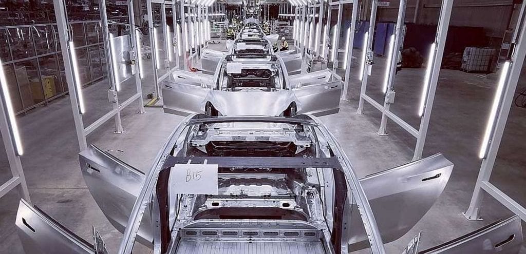 Blick in die Tesla Gigafactory in Shanghai