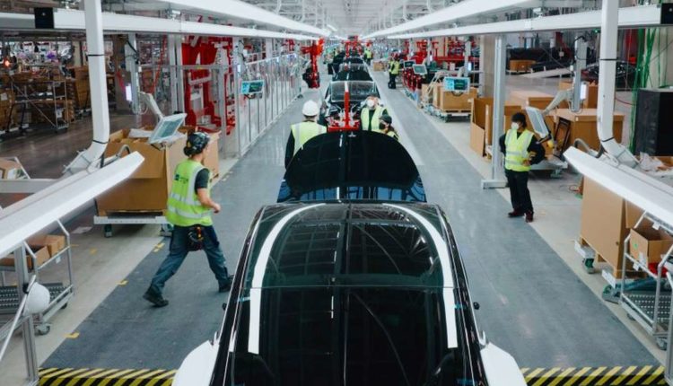 Tesla Gigafactory Berlin Genehmigung Task Force Fabrik