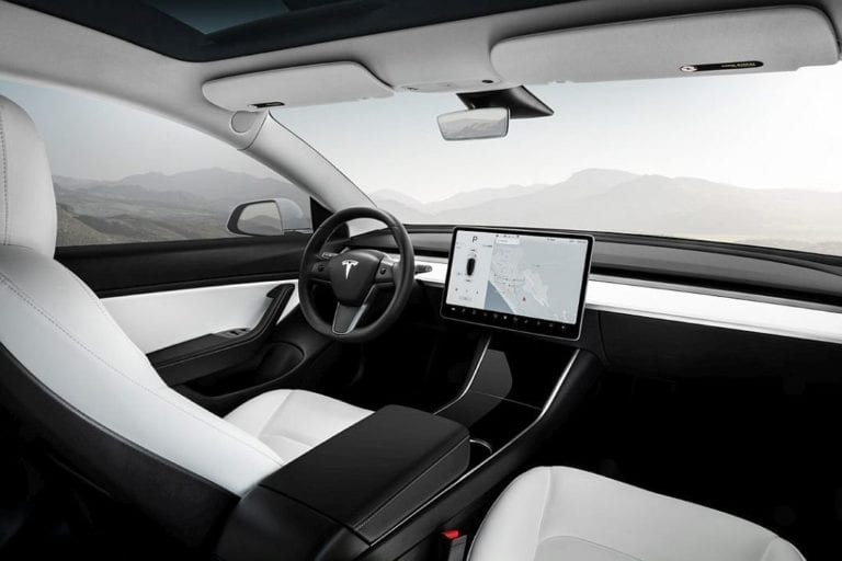 Tesla Rekord Model 3