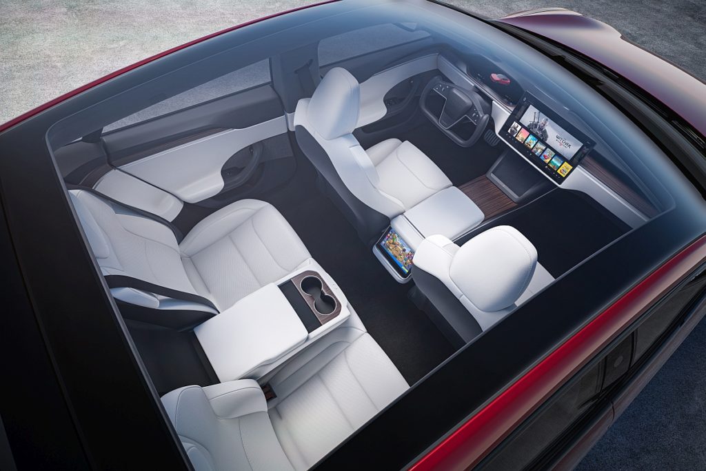Tesla Model S Plaid Rot Interieur