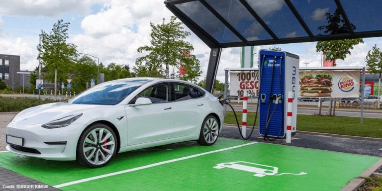 Ultra-Fast-Charger Elektroauto Burger King