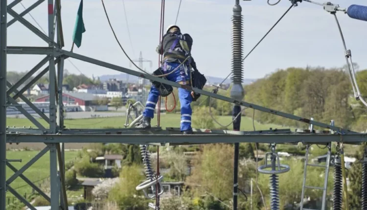 Verteilnetzausbau erhöht Netzentgelte