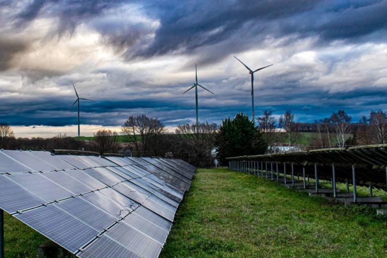Volle Kraft voraus Erneuerbare Energien