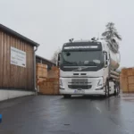 Westerwälder Holzwerke: Kemfert lobt E-Lkw-Flotte aus dem Sägewerk