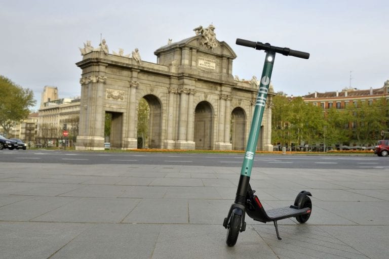 Madrid Kickscooter Tretroller eScooter Lime Uber Flash Tier