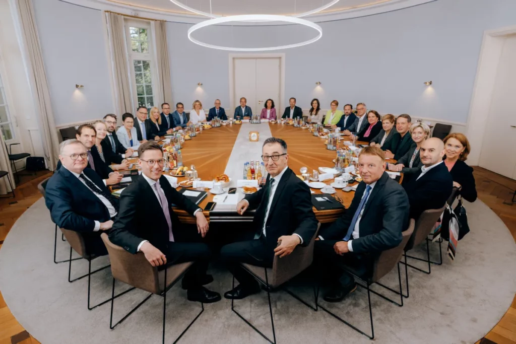 Erste Kabinettsitzung mit Ministerpräsident Cem Özdemir