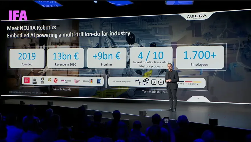 David Reger, Gründer von NEURA Robotics, bei seiner Keynote zu Physical AI auf der IFA 2026