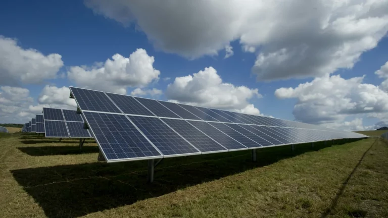 Solar knackt die 3-Terawatt-Marke im Rekordtempo