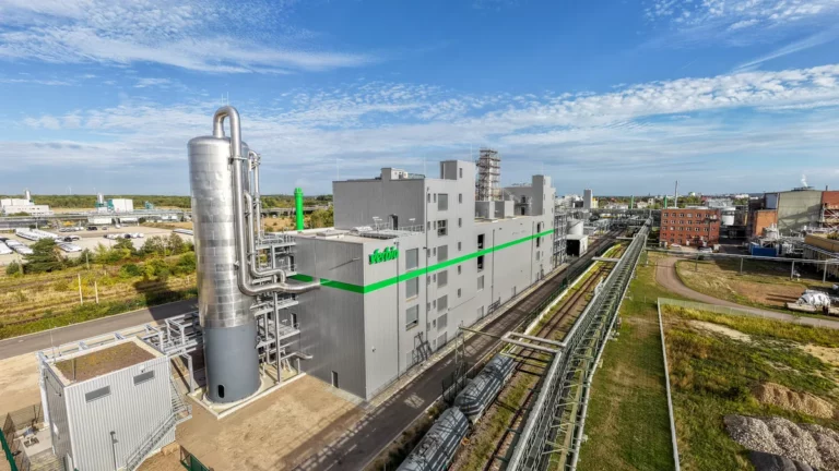 Verbio nutzt Rapsöl statt Erdöl als Rohstoff für die Chemie